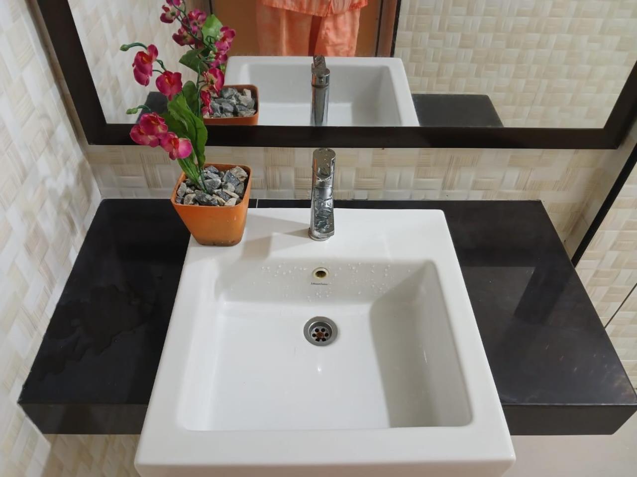 Weng Kong Homestay สลิมริเวอร์ ภายนอก รูปภาพ
